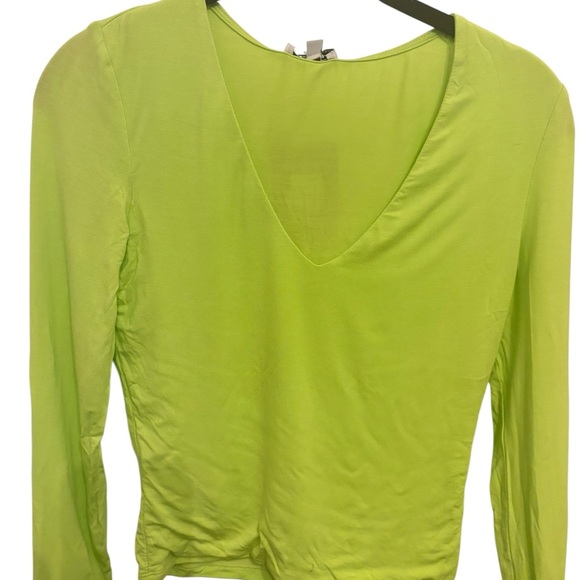 Fashion Nova Bright Green Long Sleeve Top - Picture 2 of 3